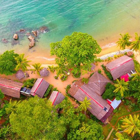 Floraly Komba Hotel - Nosy Komba Kültér fotó