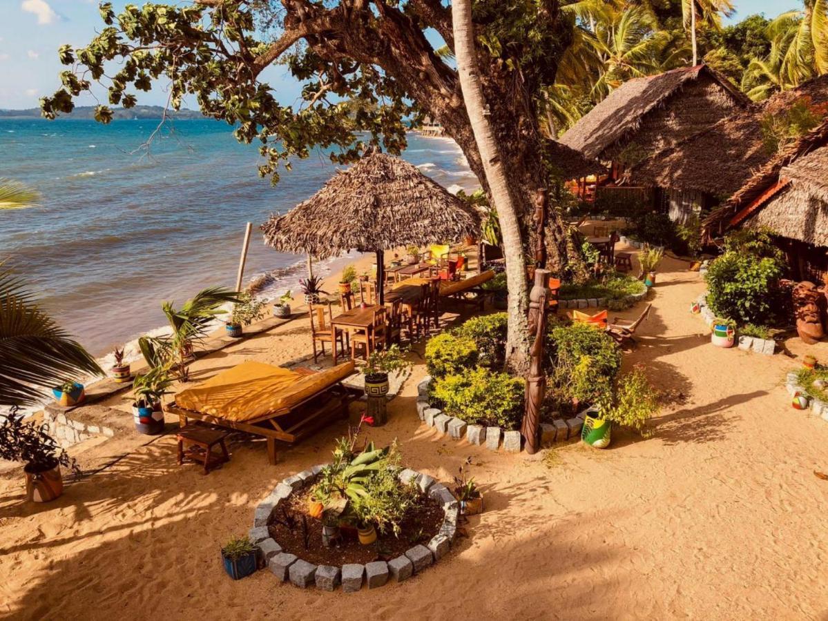 Floraly Komba Hotel - Nosy Komba Kültér fotó