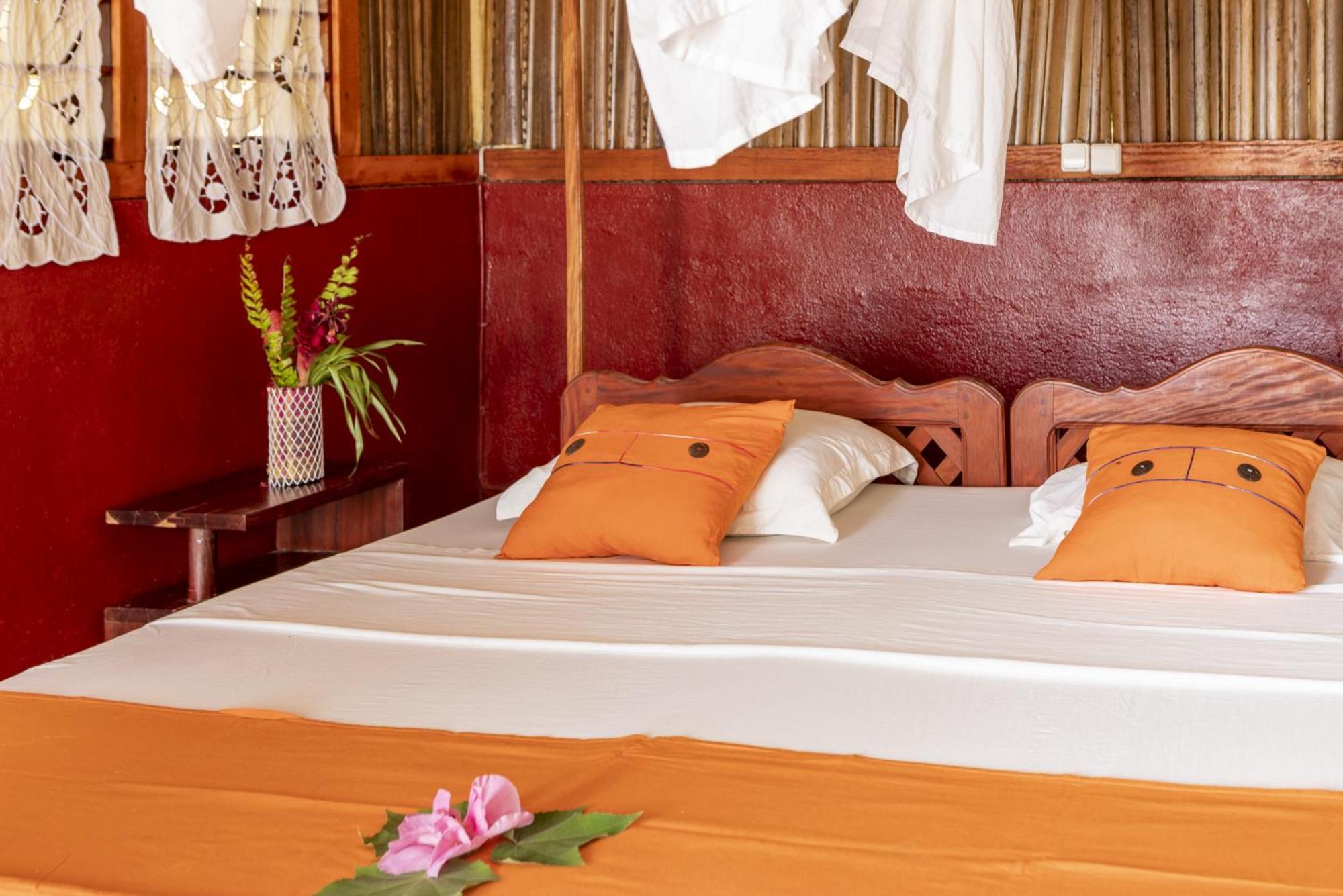Floraly Komba Hotel - Nosy Komba Kültér fotó