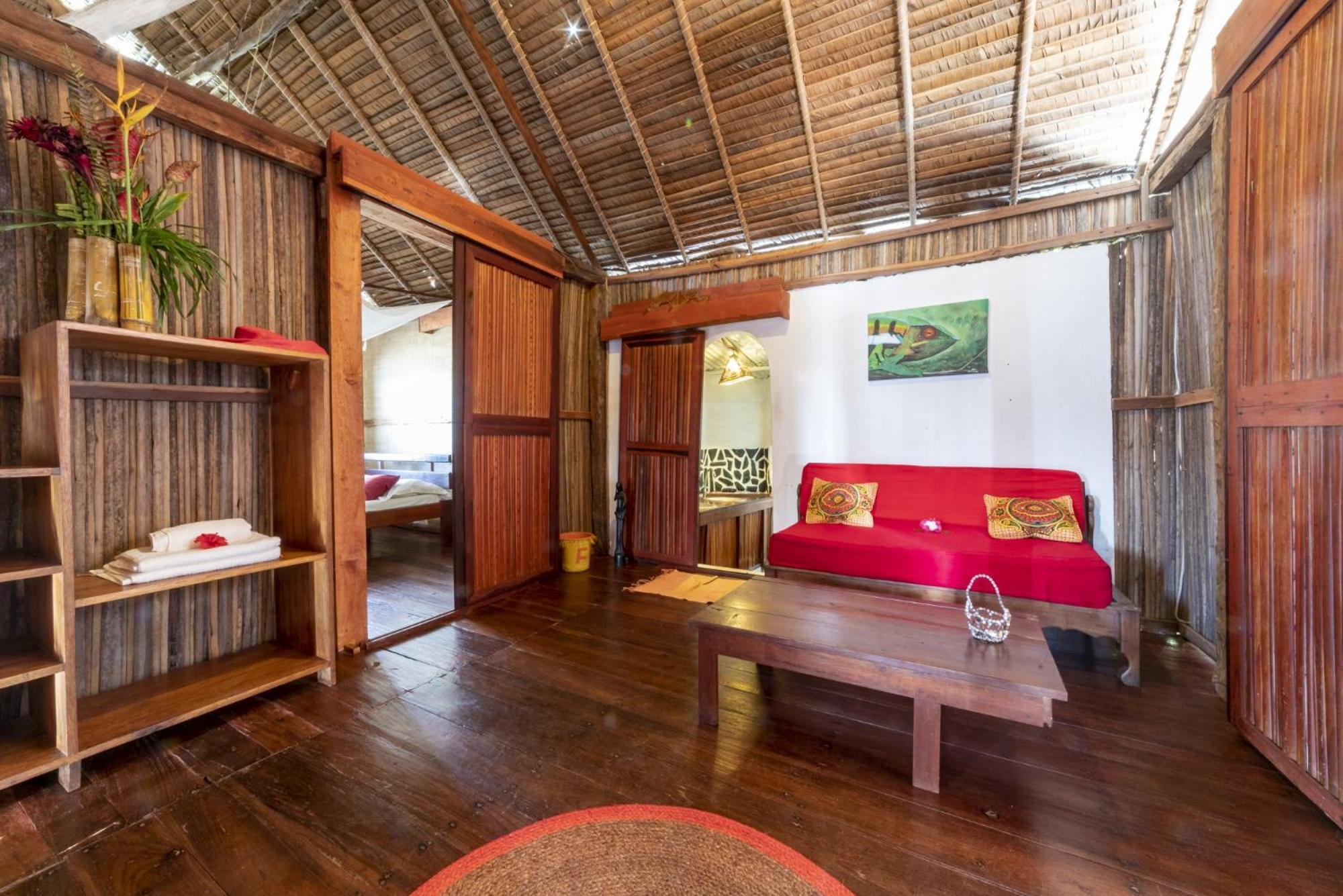Floraly Komba Hotel - Nosy Komba Szoba fotó